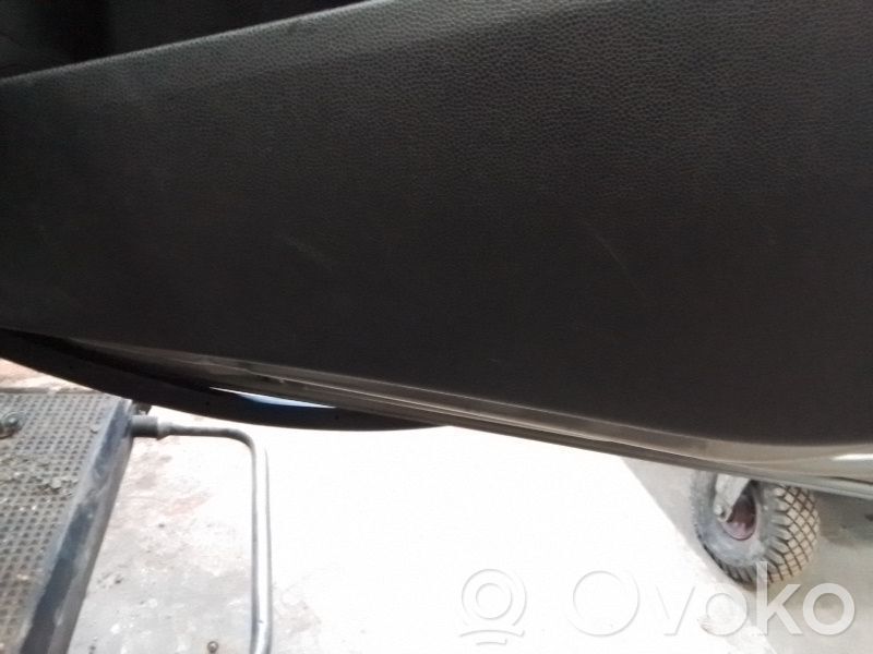 KIA Picanto Apšuvums aizmugurējām durvīm 