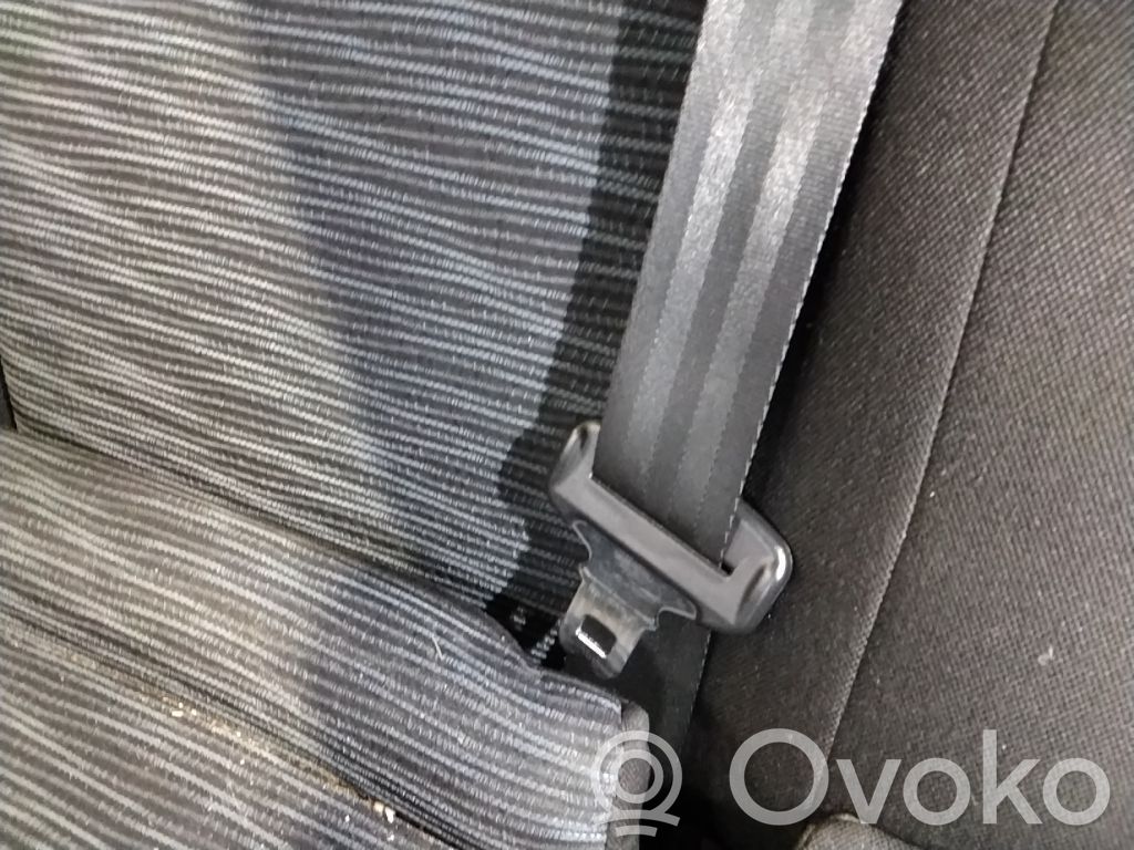 KIA Ceed Cinturón trasero 