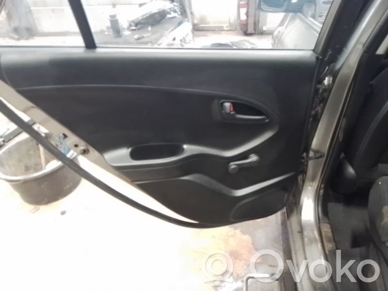 KIA Picanto Apšuvums aizmugurējām durvīm 