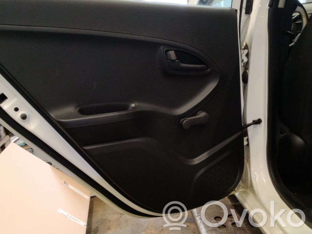 KIA Picanto Apšuvums aizmugurējām durvīm 