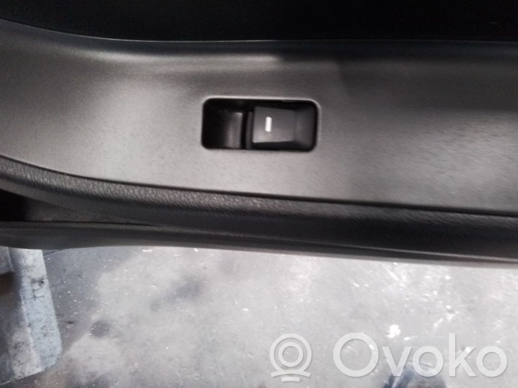 Electric window control switch   935751Y000