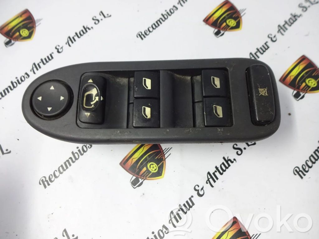 Citroen C5 Electric window control switch 