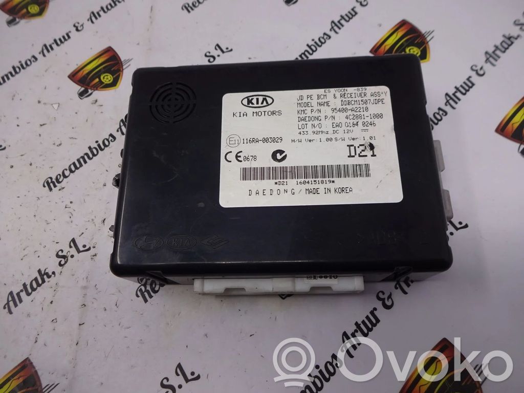 Moottorin ohjainlaite/moduuli   95400A2210,4C28811000