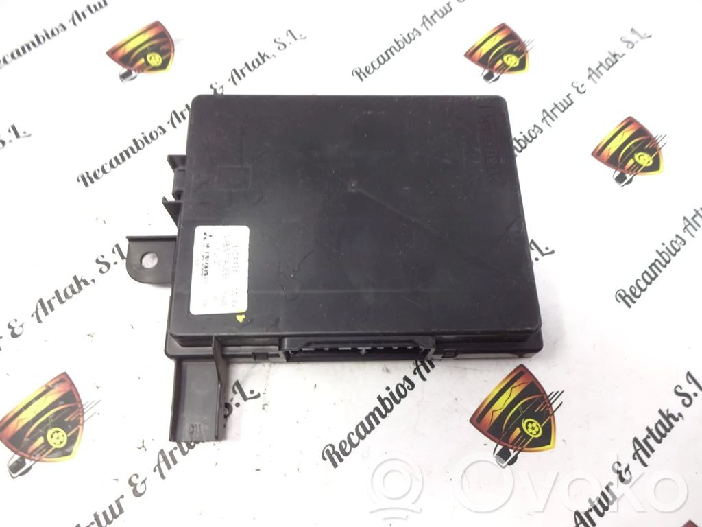Engine control unit/module   7820A424,XJ30