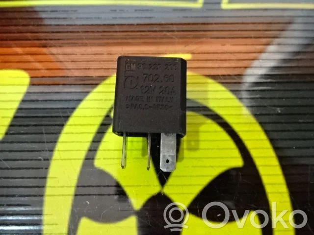 Opel Omega A Otros relés 