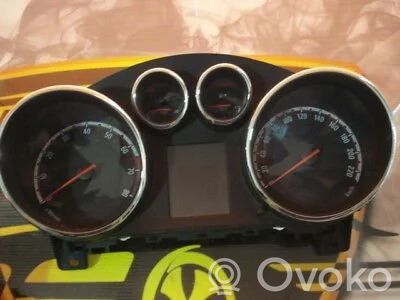 Opel Meriva B Dashboard 