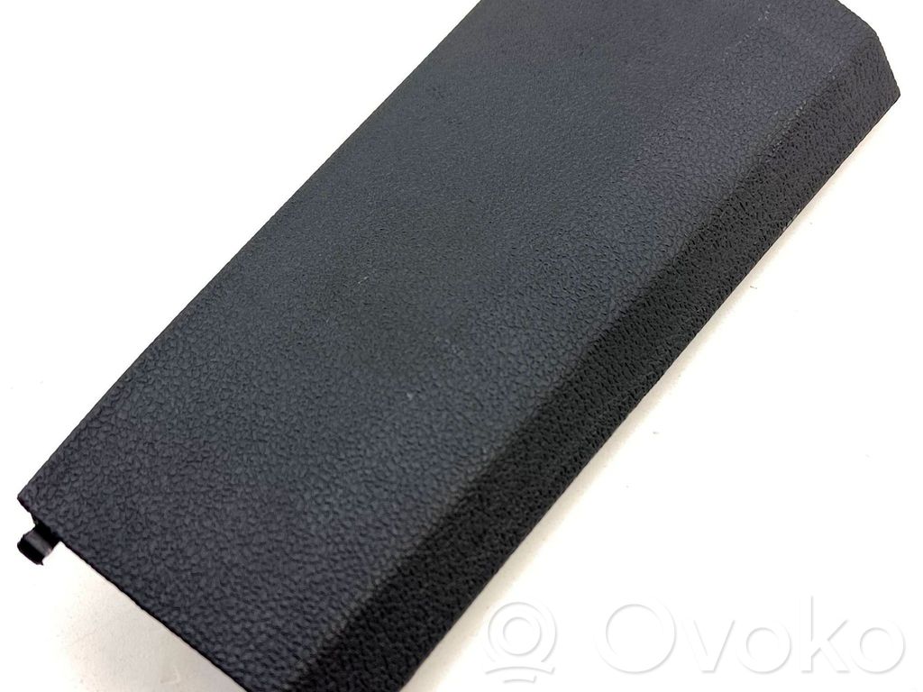 Ford Kuga I Moldura del extremo lateral de panel 