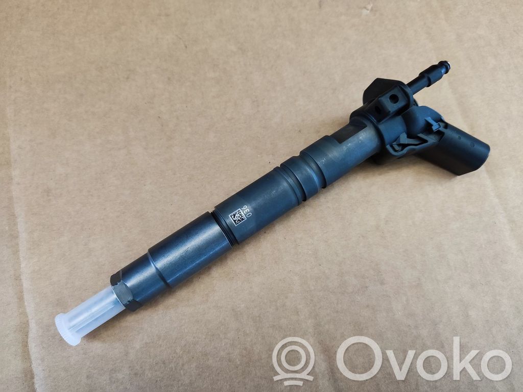 Mercedes-Benz Vito Viano W639 Fuel injector 