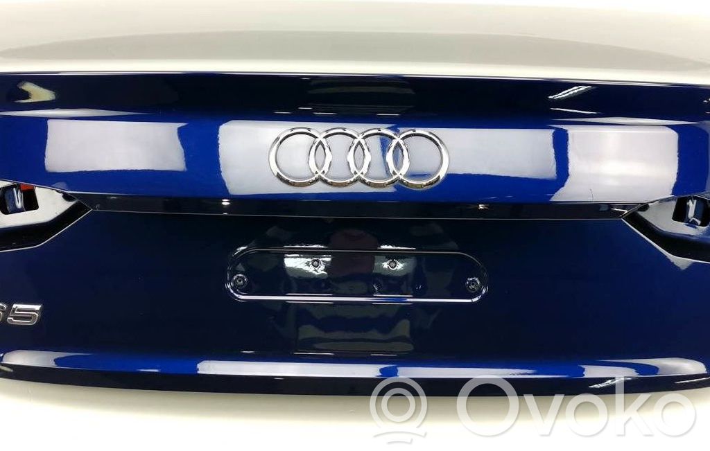 Audi A5 8T 8F Galinis dangtis (bagažinės) 