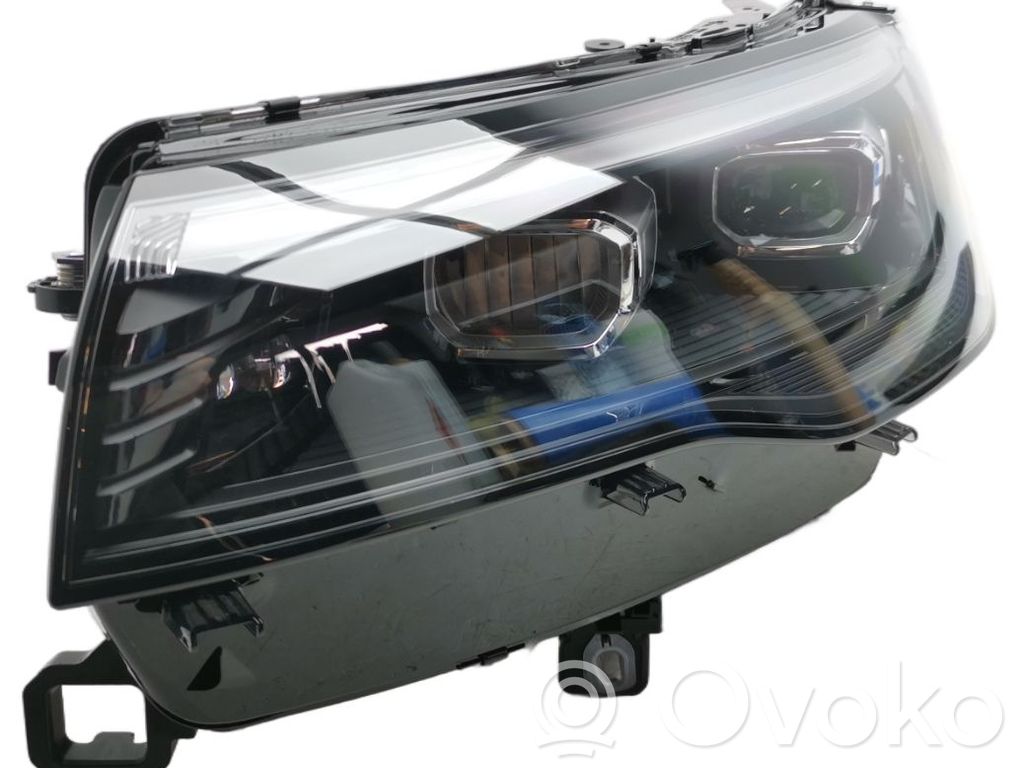 Volkswagen Tiguan Lampa przednia 