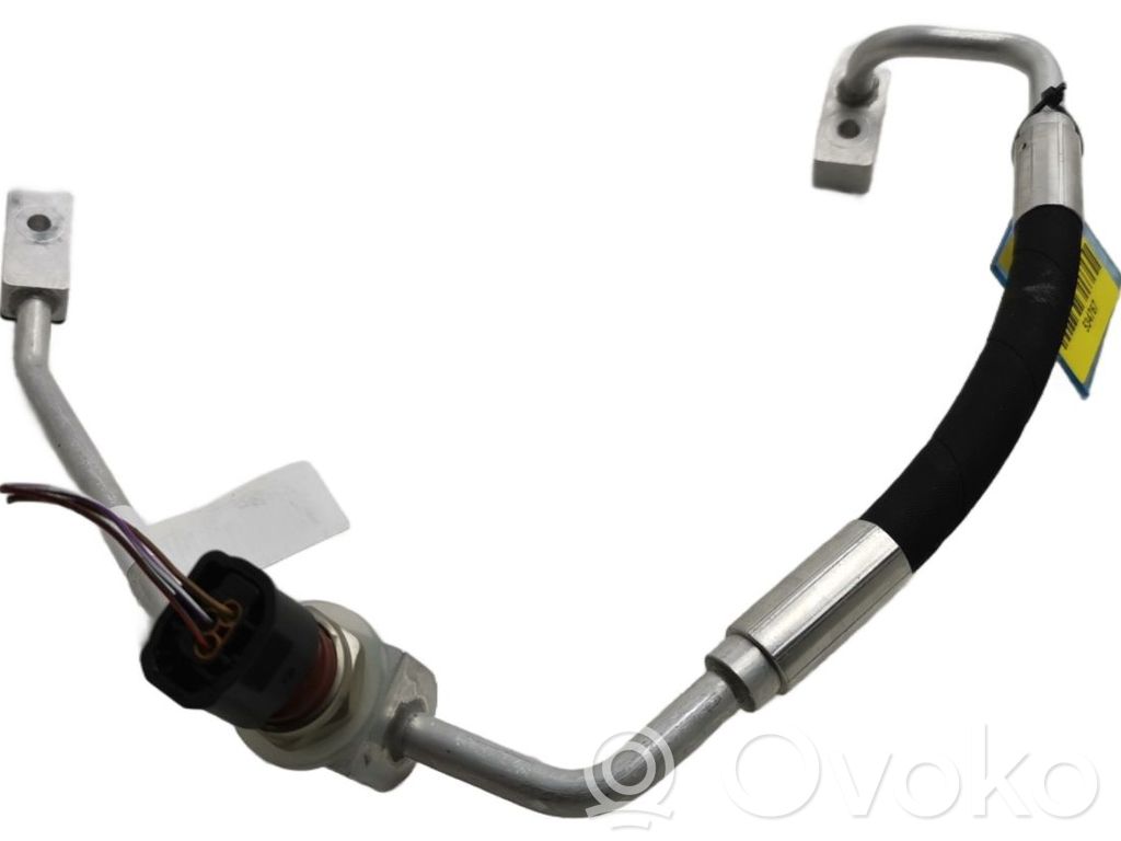 Volkswagen ID. Buzz Ilmastointilaitteen putki (A/C) 