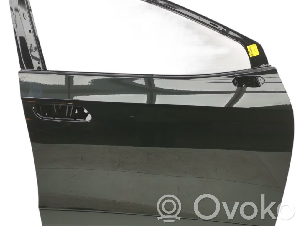 Puerta delantera   11A831312,11A831312,LY9T,11A831056A