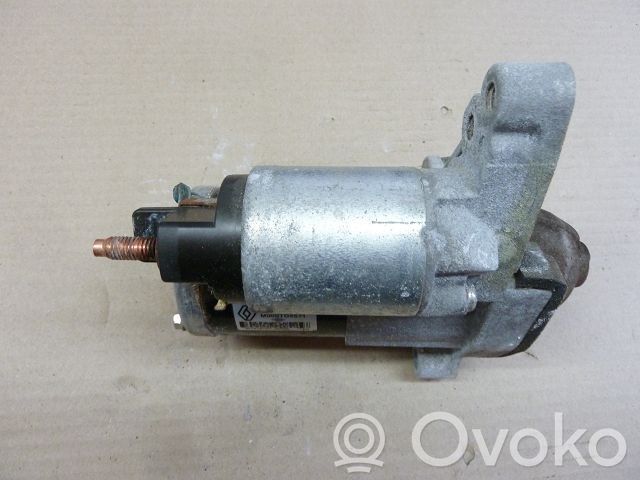 Alternador   M000TD2571KG,233006662R