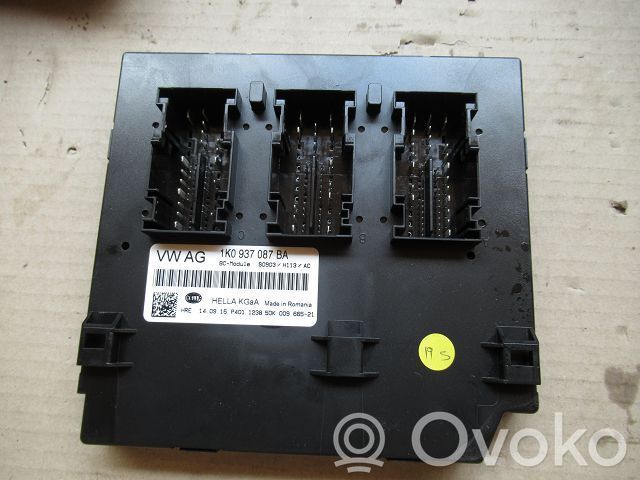 Volkswagen Jetta I Modul de control caroserie central 