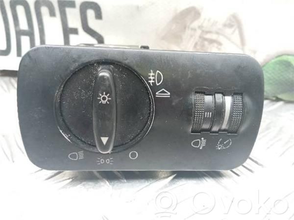 Interruptor de luz   AXR,8L1941531E