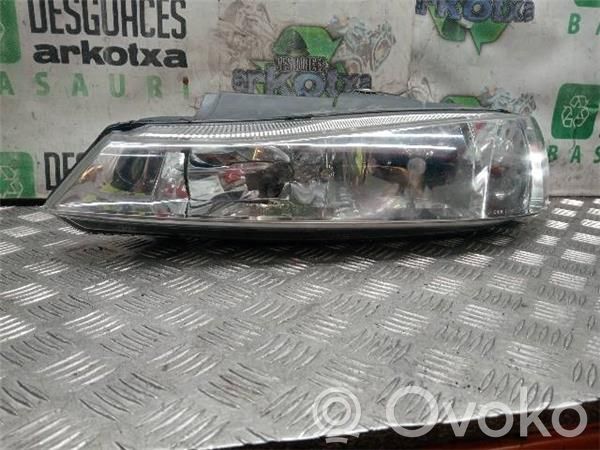 Peugeot 406 Phare frontale 