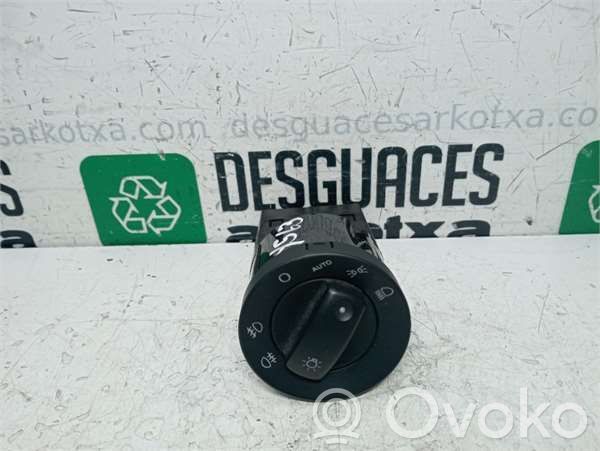 Seat Exeo (3R) Interruptor de luz 