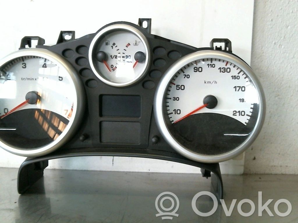 Peugeot 207 Tacómetro 