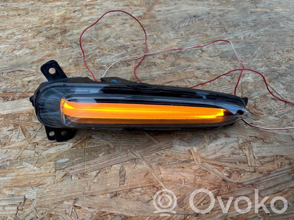 BMW i3 Front indicator light 