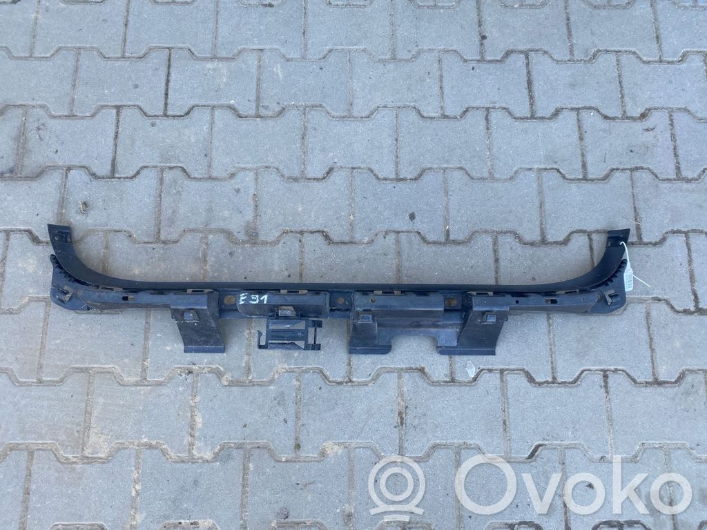 Rear bumper mounting bracket   7127720