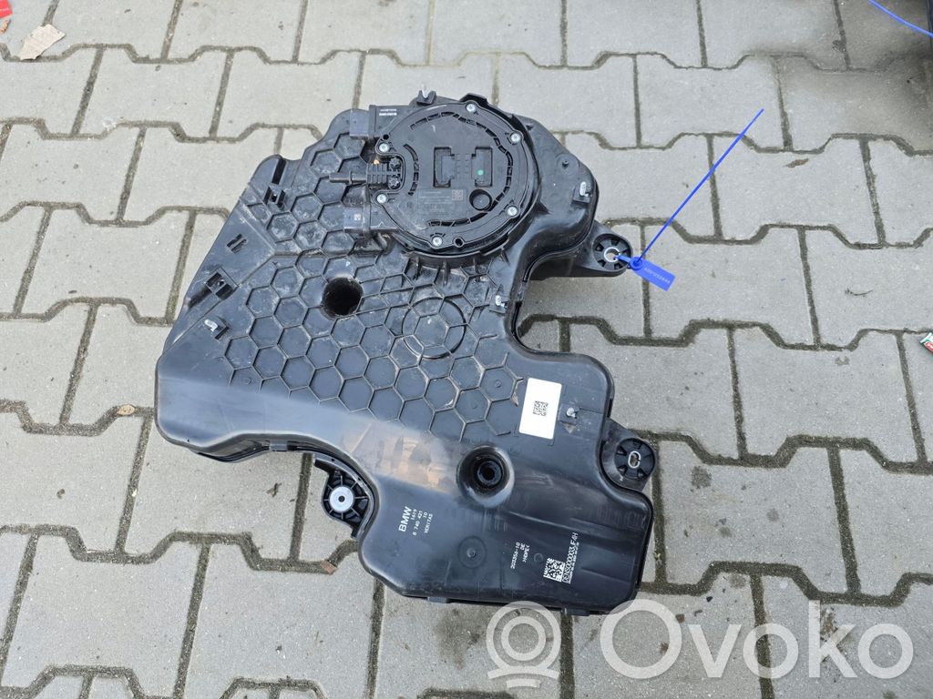 Audi A5 AdBlue-nestesäiliö 