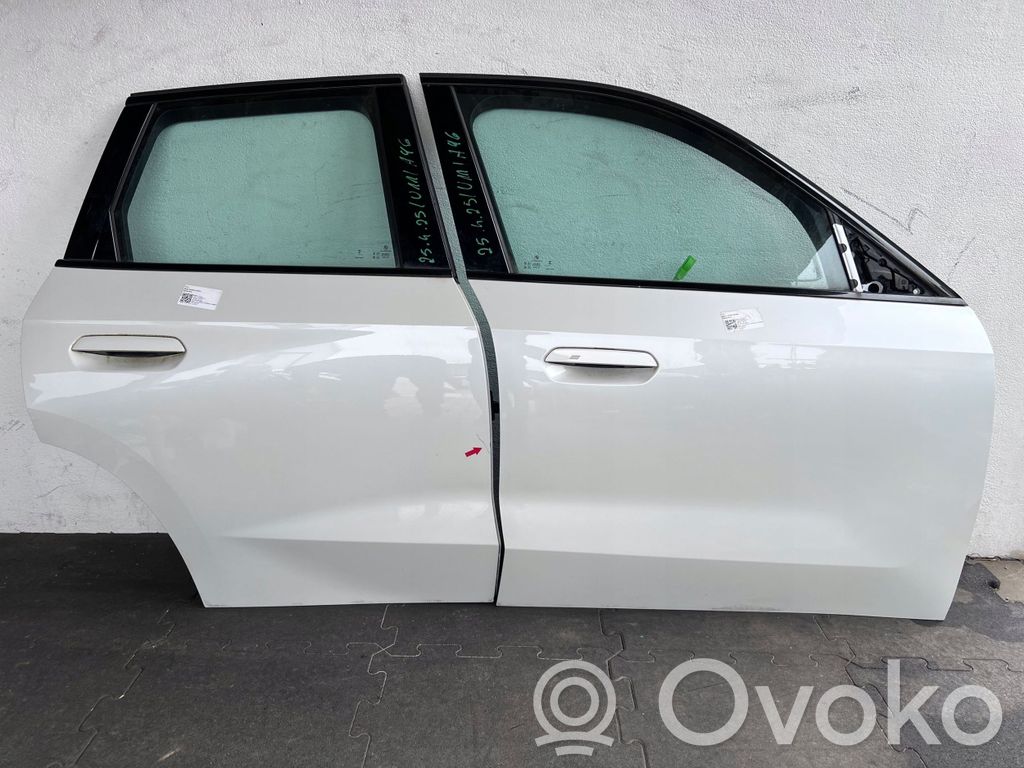 BMW X1 U11 Durvis 