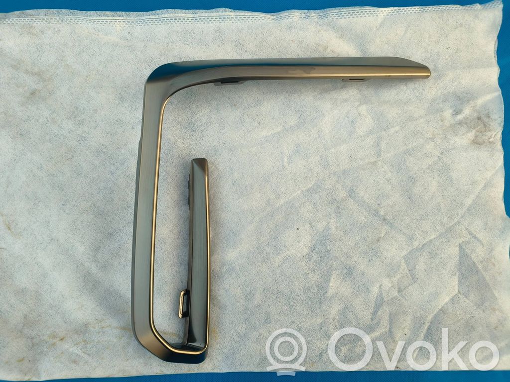 Etusumuvalon ritilä   8092670