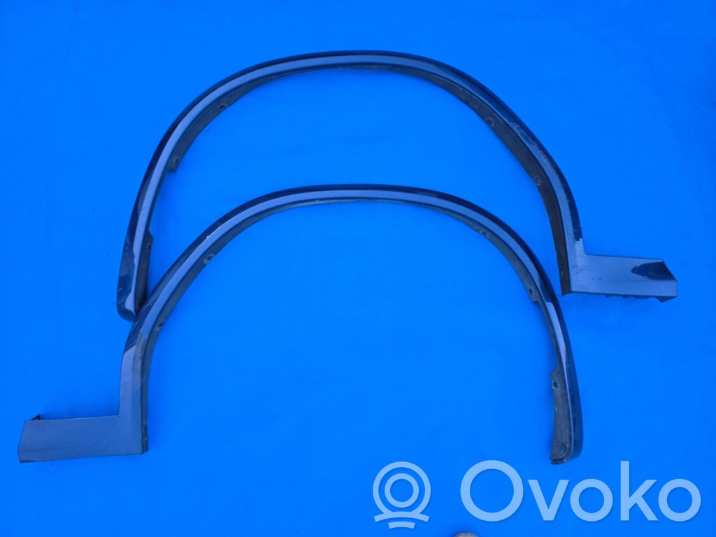 Front arch trim