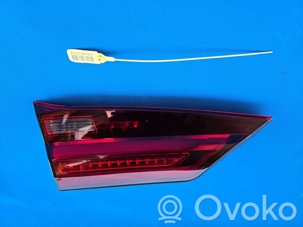 BMW 1 F40 Luci posteriori del portellone del bagagliaio 