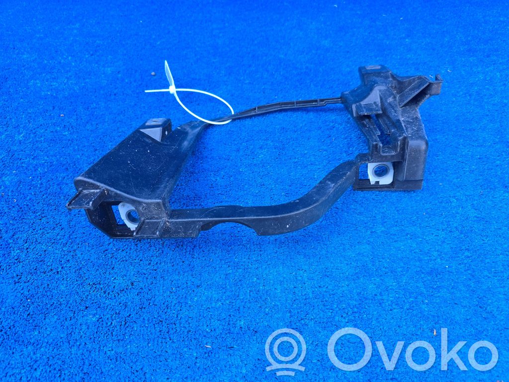 BMW 5 E60 E61 Headlight/headlamp mounting bracket 