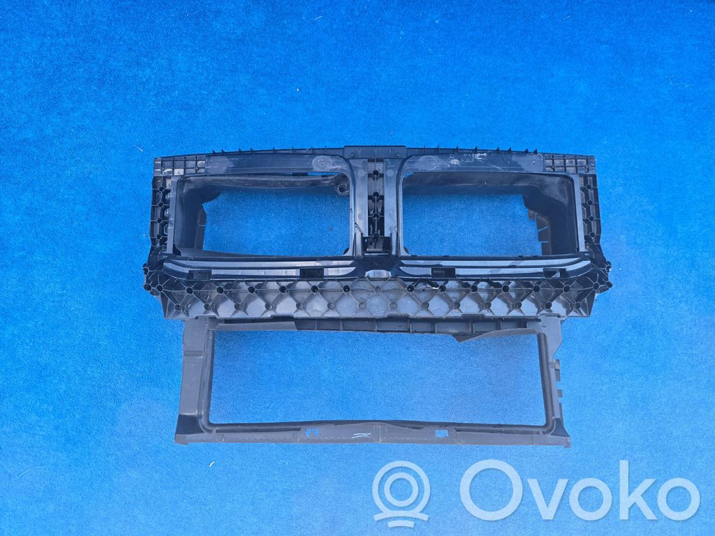 BMW M2 G87 Radiatorių panelė 
