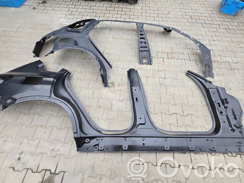 BMW X5 G05 Słupek środkowy 