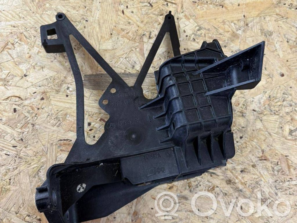 Mercedes-Benz E W213 Panel mocowania chłodnicy 