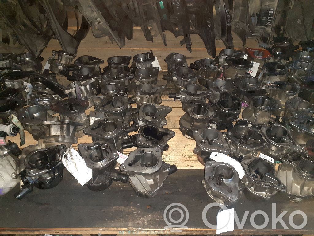 Ford Fiesta Bomba de vacío 