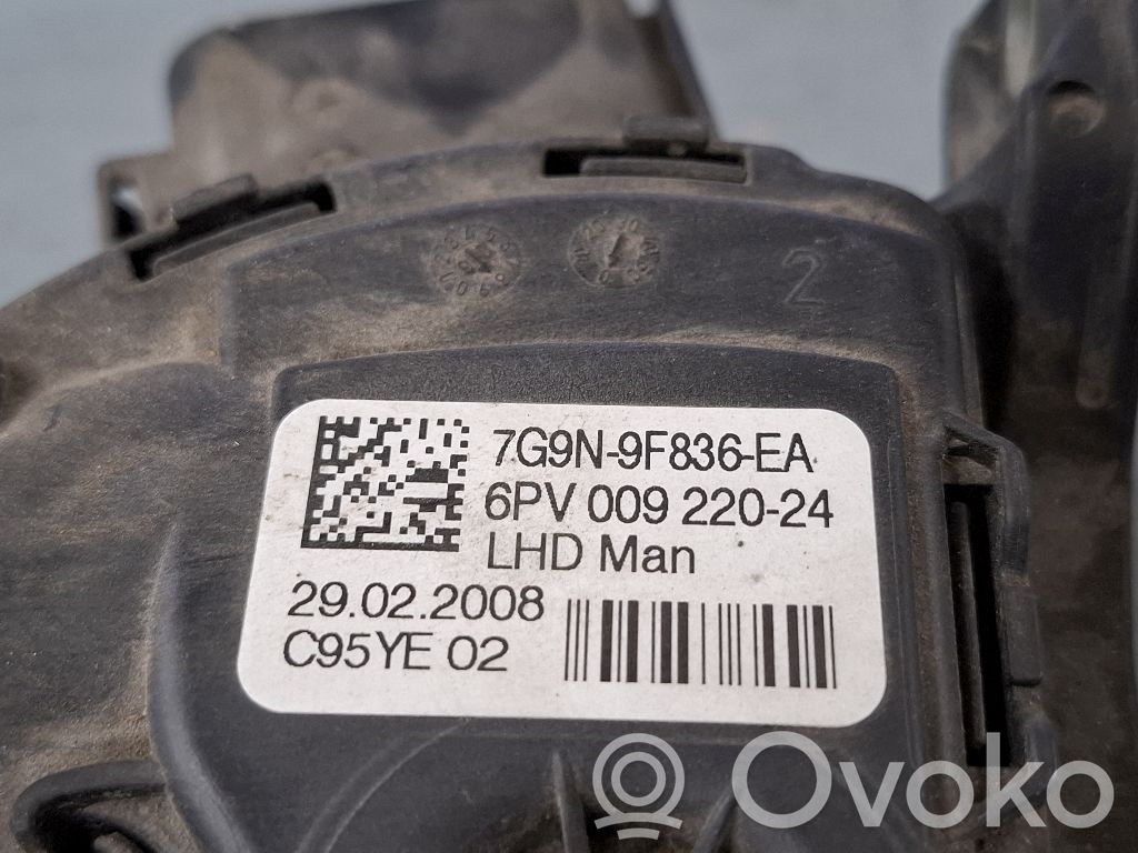 Land Rover Freelander 2 - LR2 Wspornik / Mocowanie silnika 