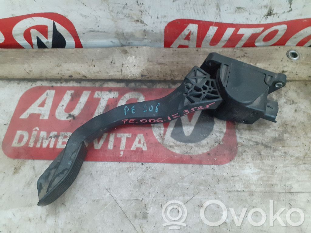 Peugeot 206 Accelerator throttle pedal 