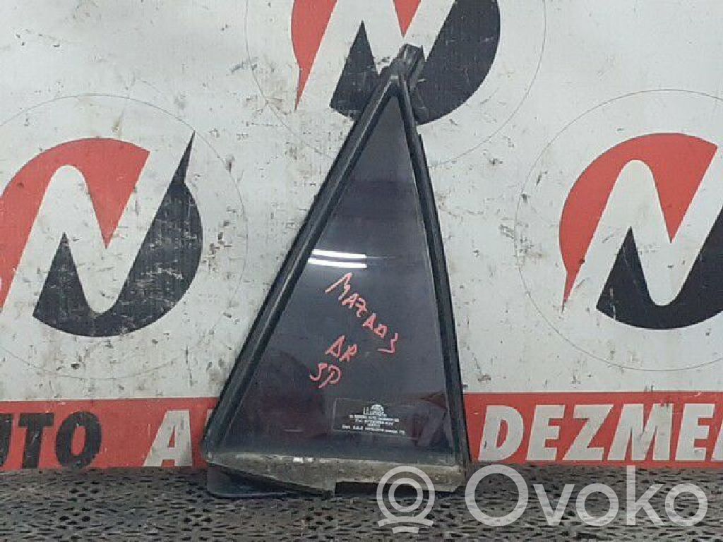 Ventanilla de ventilación de la puerta trasera   MAZ73996