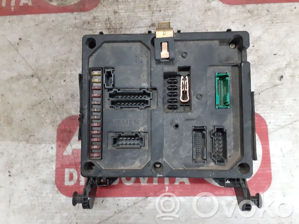 Seat Alhambra (Mk1) Fuse module 