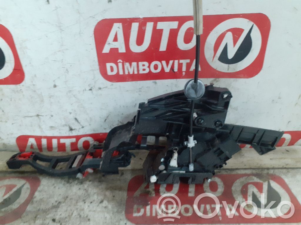 Ford Focus Aizmugurē slēdzene 