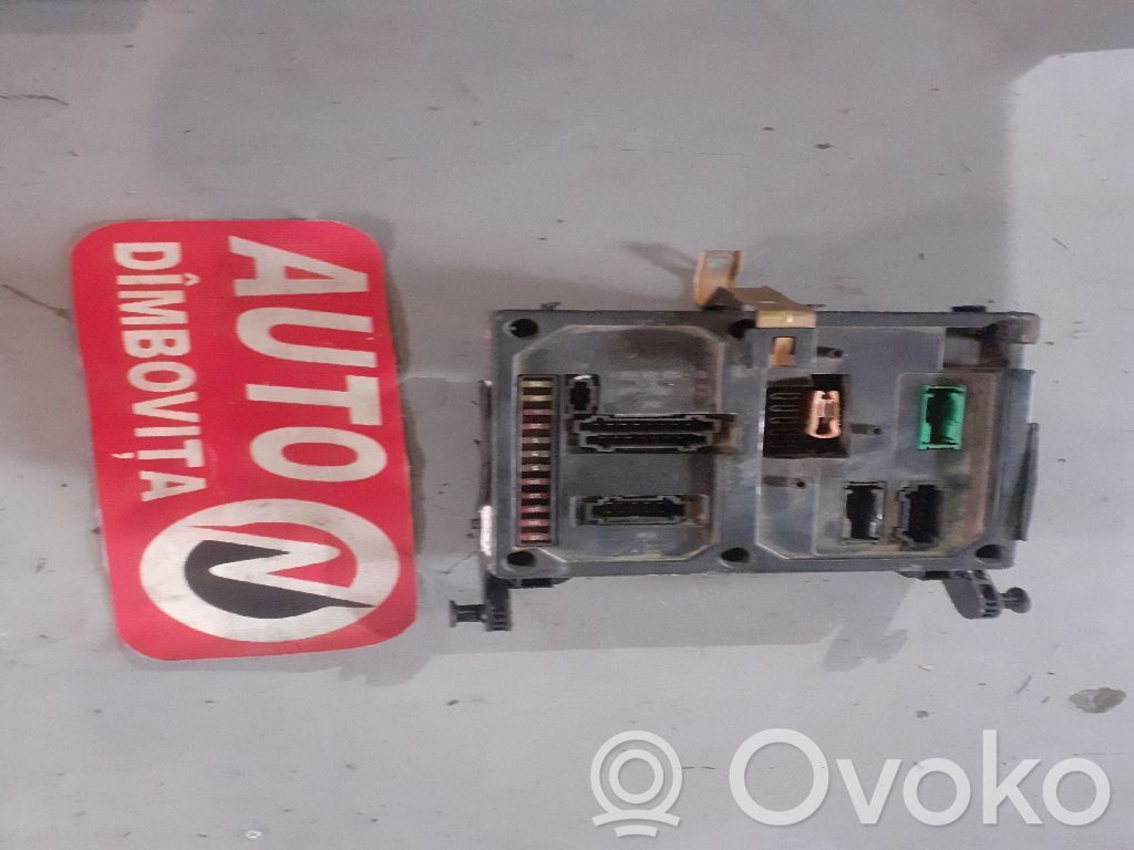 Seat Alhambra (Mk1) Fuse module 