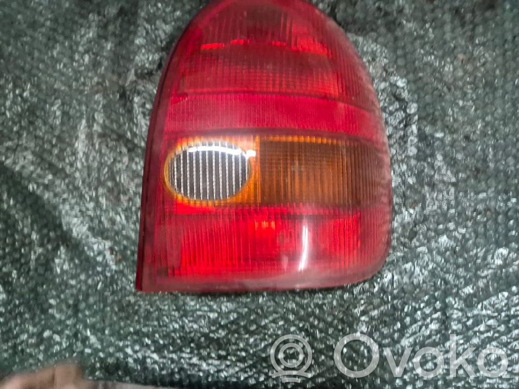 Opel Corsa B Luci posteriori 