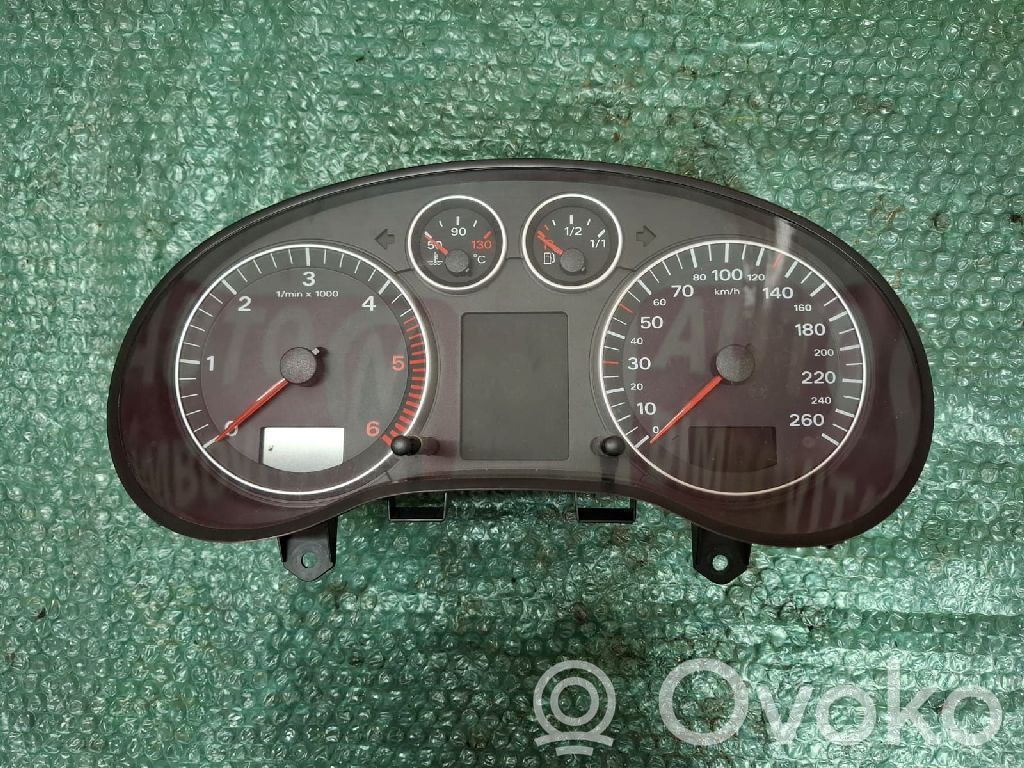 Audi A3 S3 8P Licznik / Prędkościomierz 
