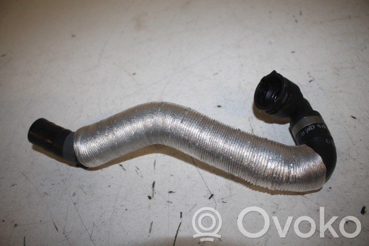 Audi RS4 B9 Engine coolant pipe/hose 