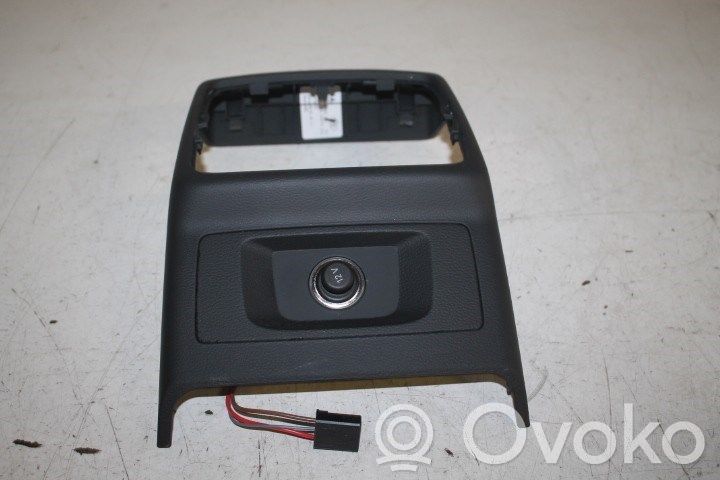 Motorabdeckung   8W08643766PS,8W08643766PS