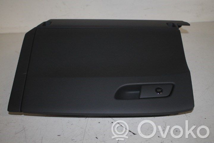 Audi RS4 B9 Guantera 
