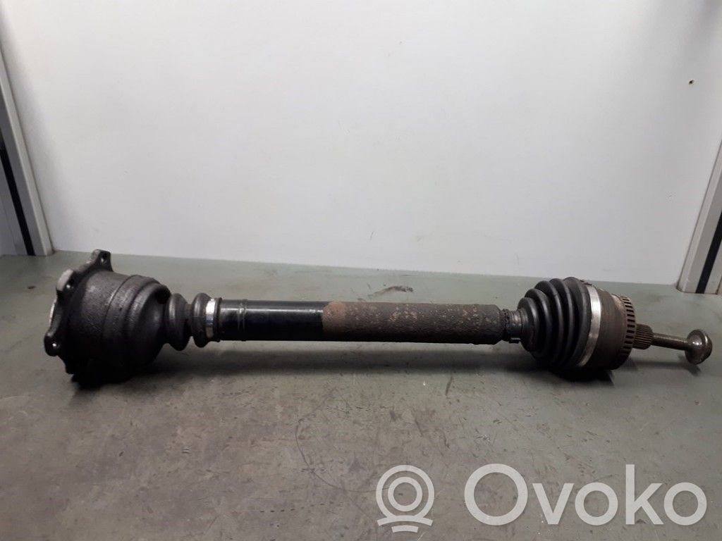 Audi A4 S4 B5 8D Półoś przednia 