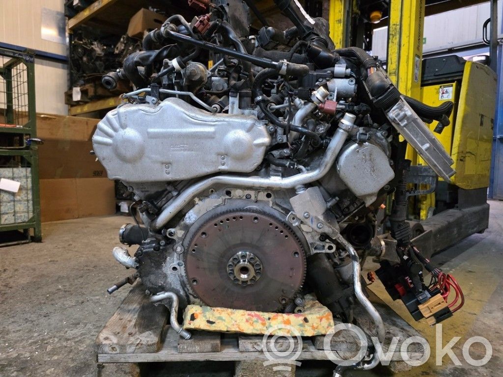 Audi A8 S8 D4 4H Motor 