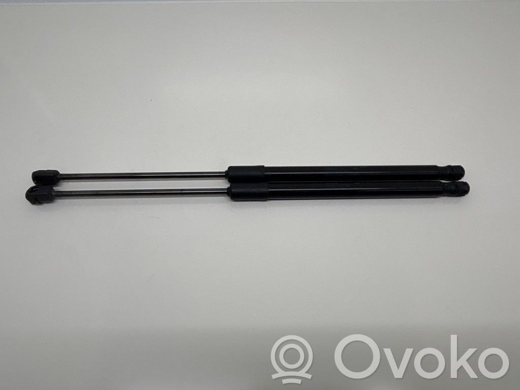 Audi A4 S4 B9 Amortyzator klapy tylnej bagażnika 