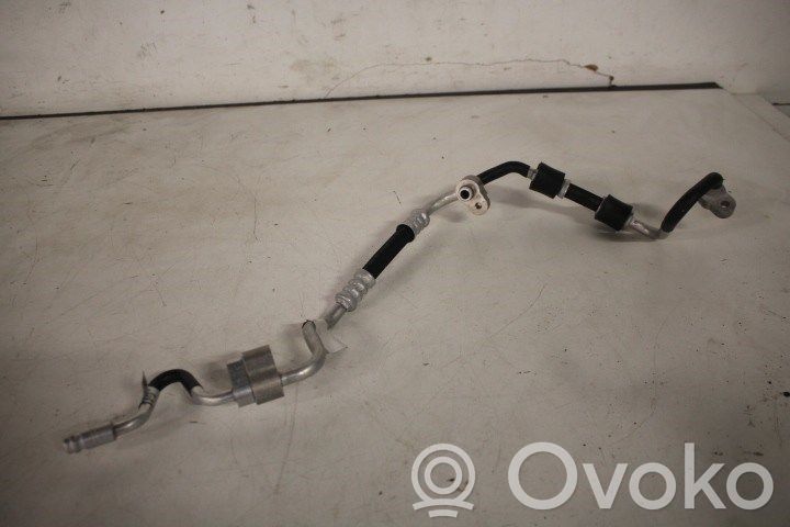 Ilmastointilaitteen putki (A/C)   4KE816706B,4KE816706B