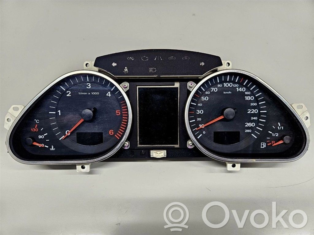 Audi Q7 4L Speedometer (instrument cluster) 